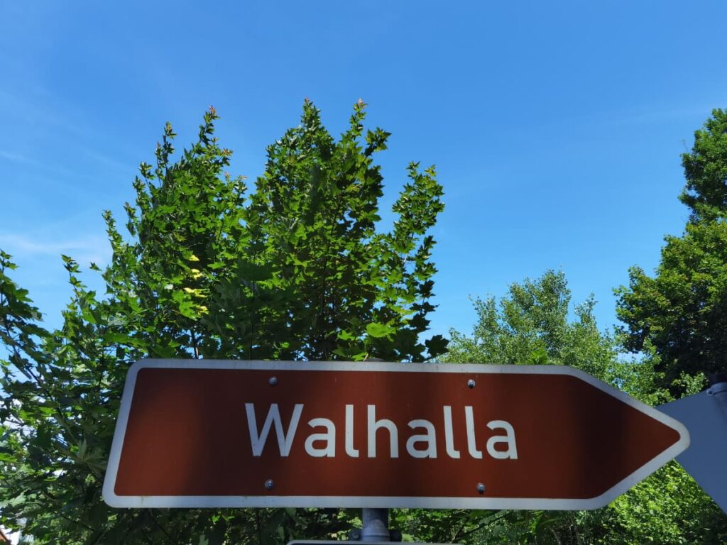 Walhalla Anfahrt - Dank Beschilderung leicht zu finden