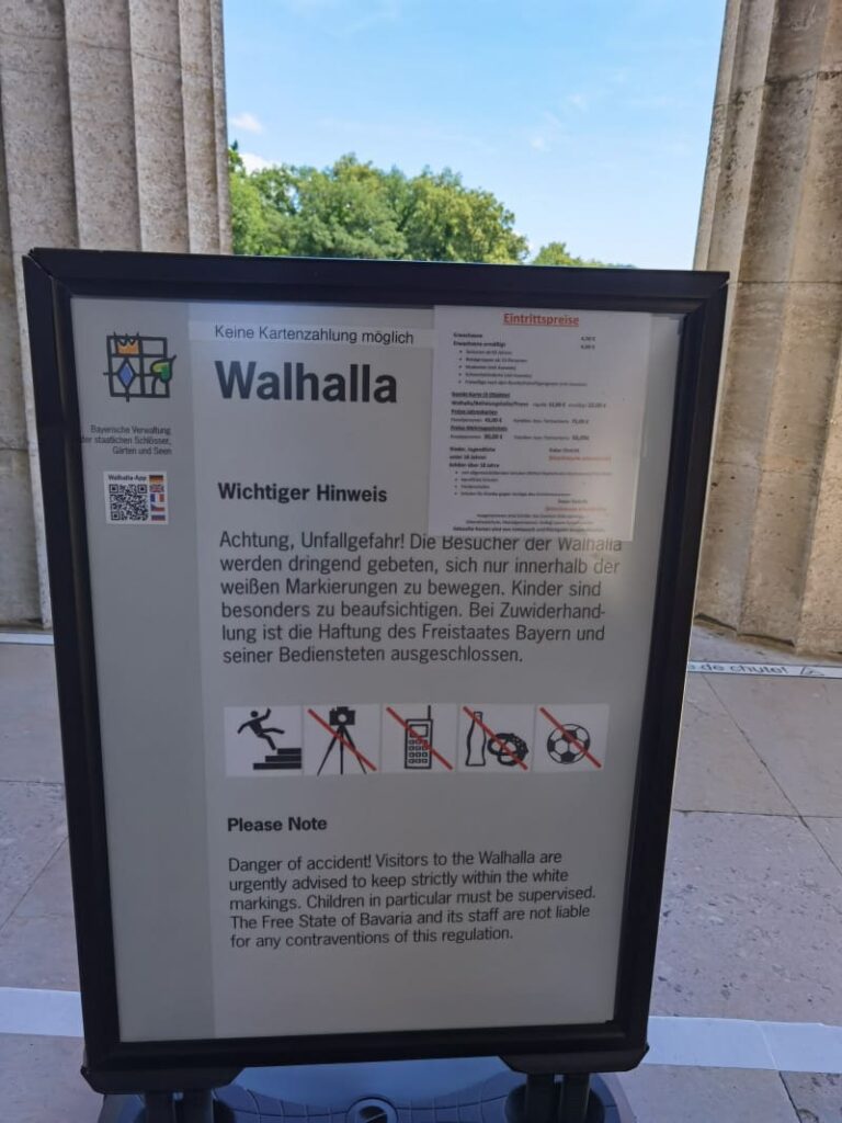 Walhalla Innenraum Regeln