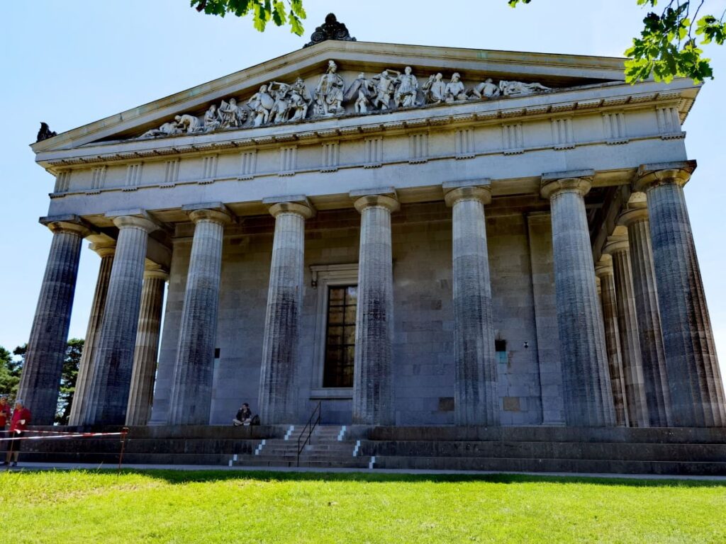 Die Walhalla Öffnungszeiten für den Besuch der Ruhmeshalle