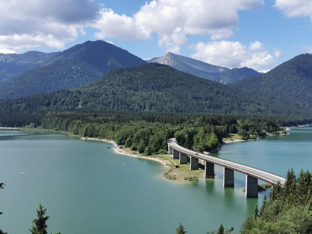 Wunderbare Bayern Sehenswürdigkeiten: Der Sylvensteinsee