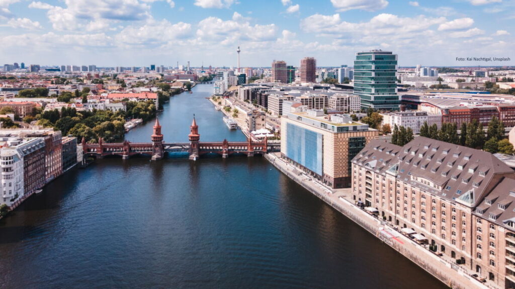 Deutschland Sehenswürdigkeiten, die nicht jeder kennt: Die Oberbaumbrücke,